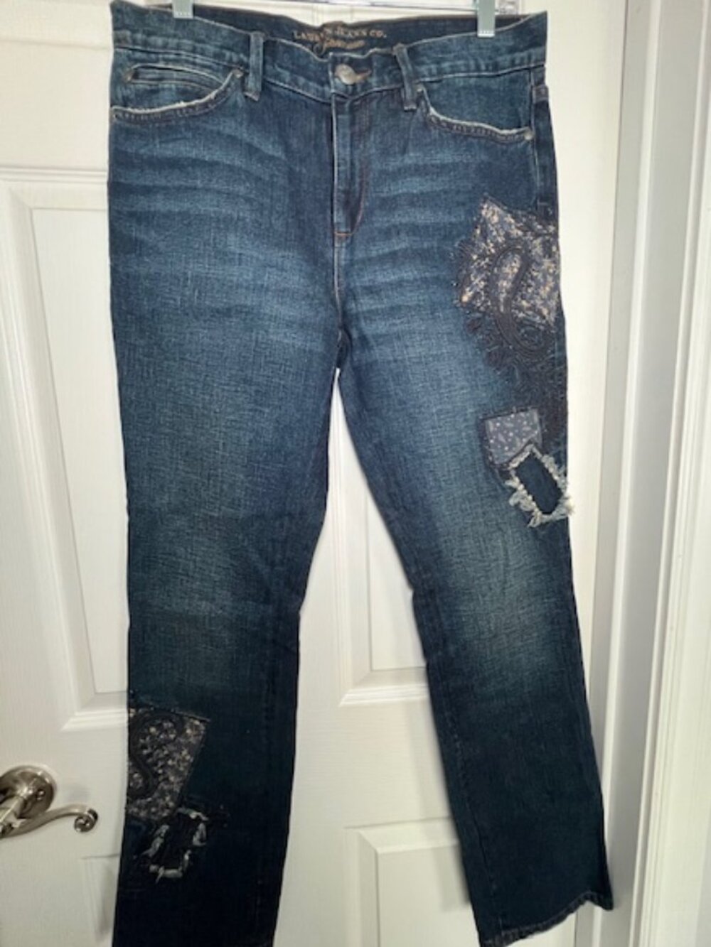 Lauren Jeans Co. Premium Size 8 Dark Wash Paisley Embroidered Jeans Vintage Y2K